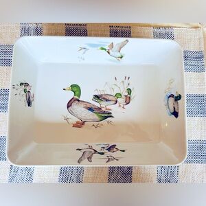 Seymour Mann Mallard Duck Casserole Dish; Made in 1982 Gently Used